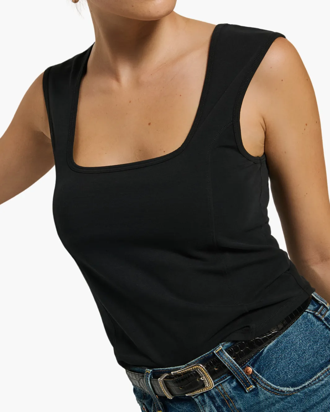 GEMI TOP IN JET BLACK