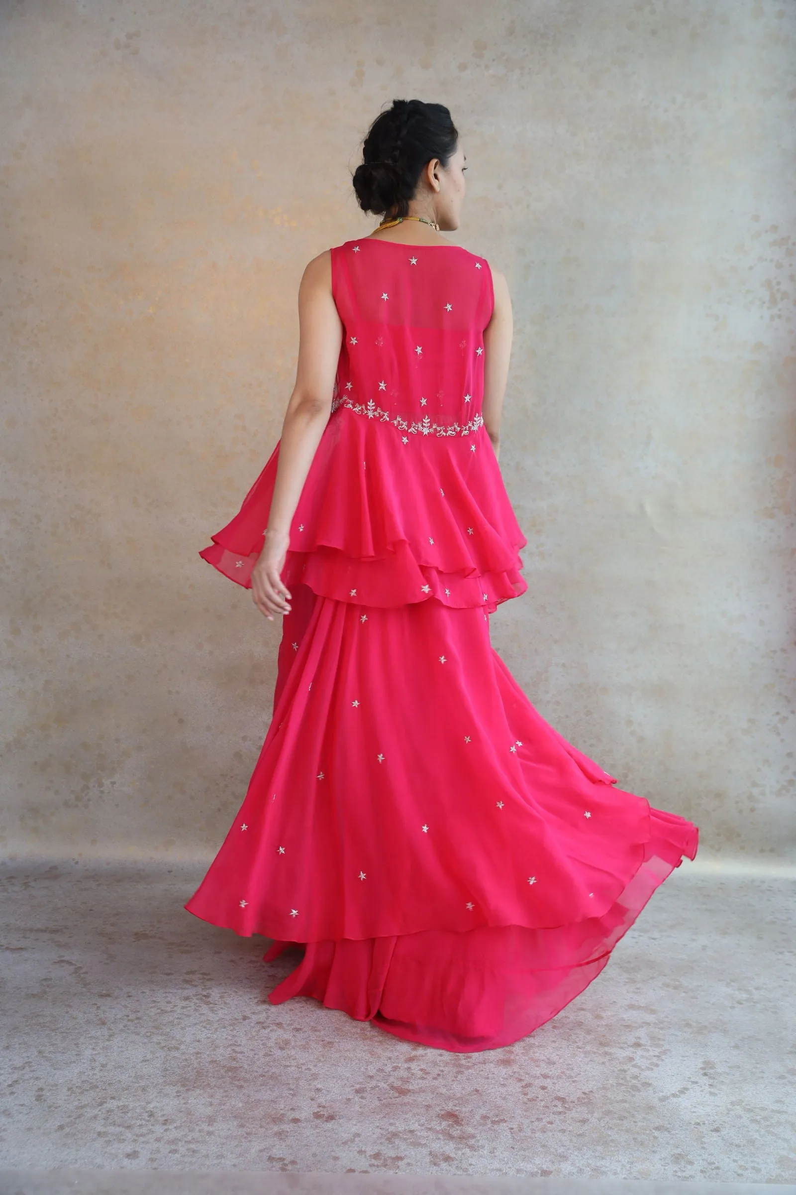 Women Organza Roundneck Embellished Regular Fit Lehenga Set Pink